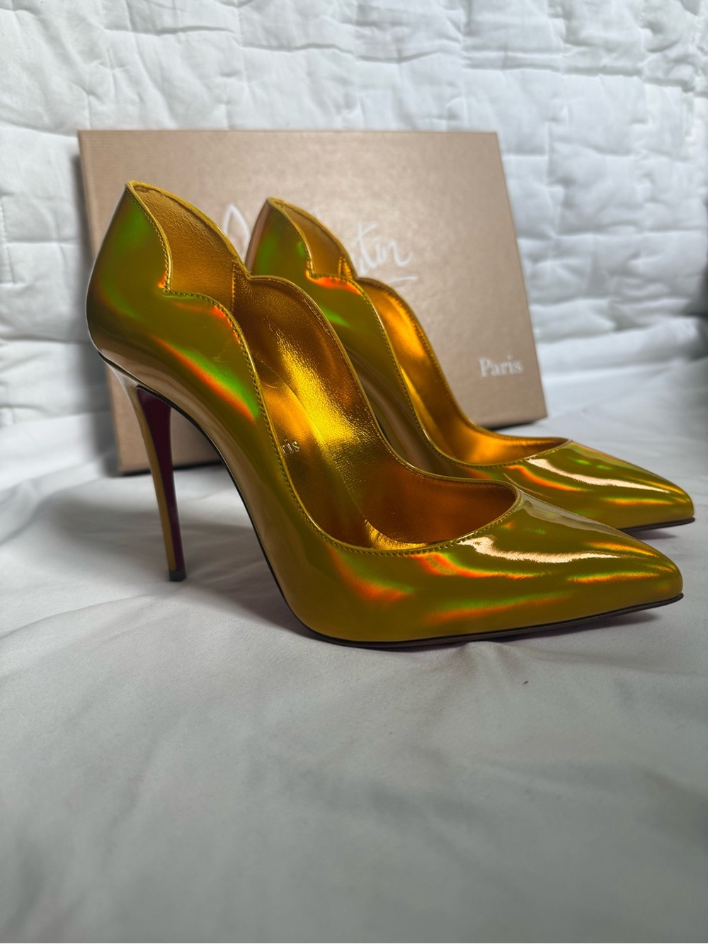 Louboutin 36.5 Hot Chick 100 Patent Psychic Yellow